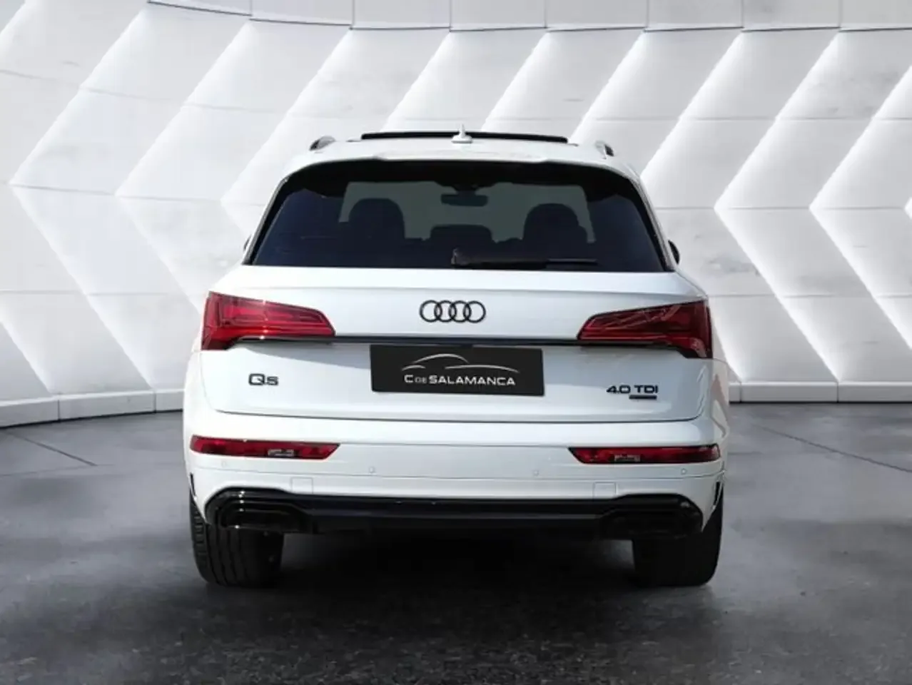 2022 Audi Q5 40 TDI quattro S line, 6/15