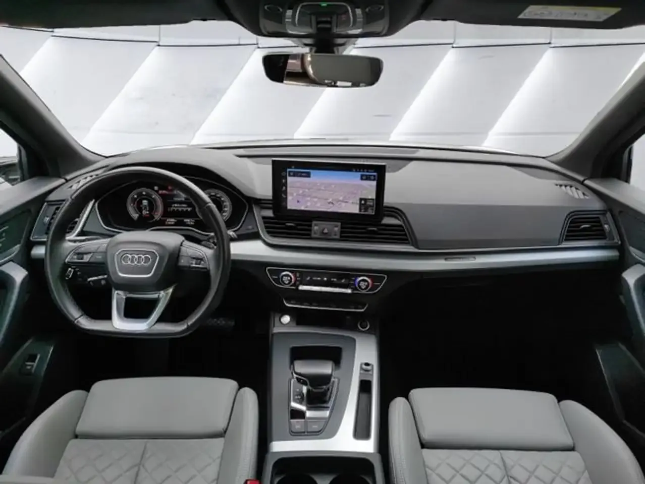 2022 Audi Q5 40 TDI quattro S line, 9/15