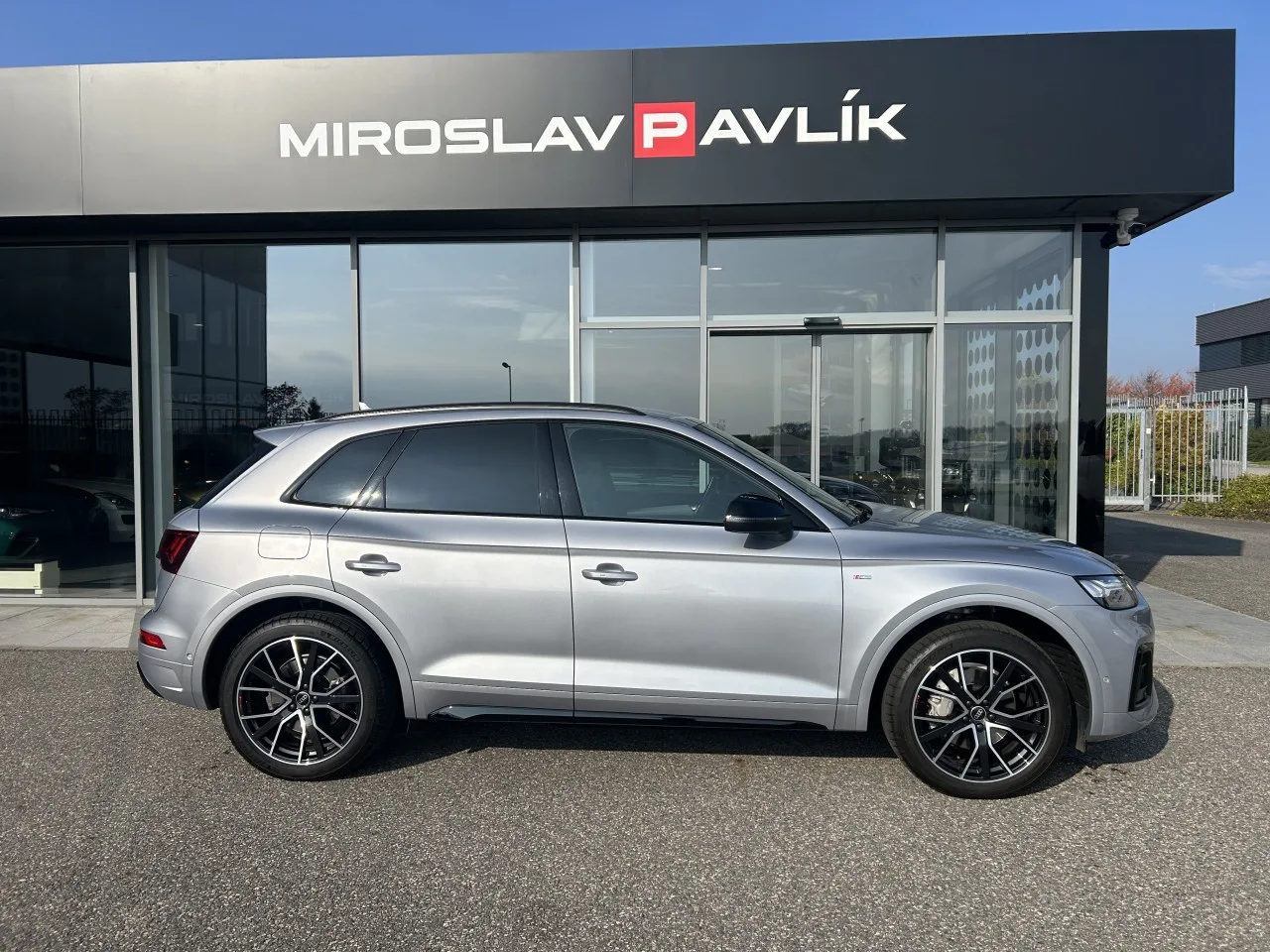 2022 Audi Q5 40 TDI quattro S line, 4/30