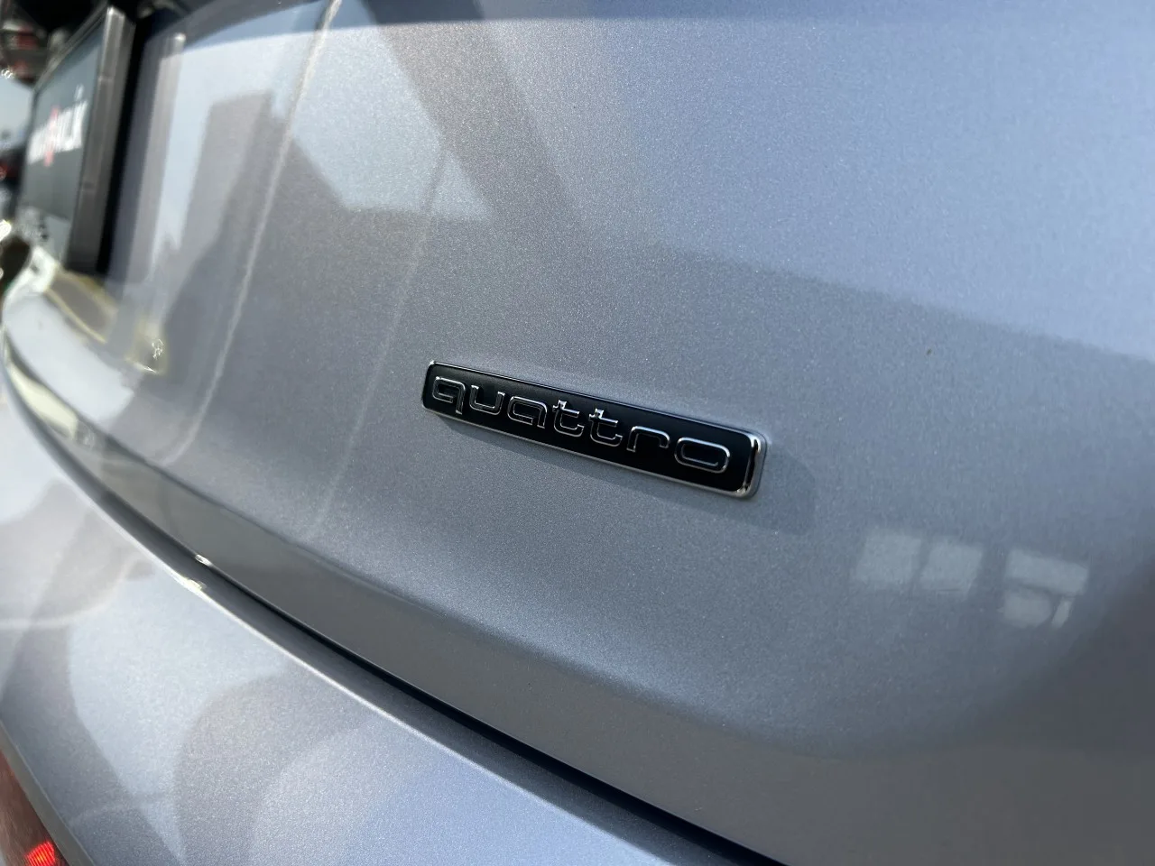 2022 Audi Q5 40 TDI quattro S line, 8/30