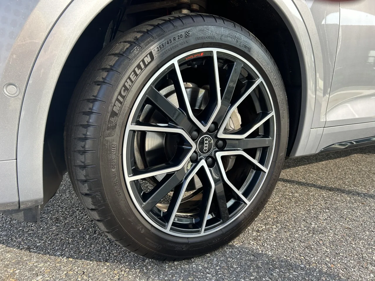 2022 Audi Q5 40 TDI quattro S line, 10/30