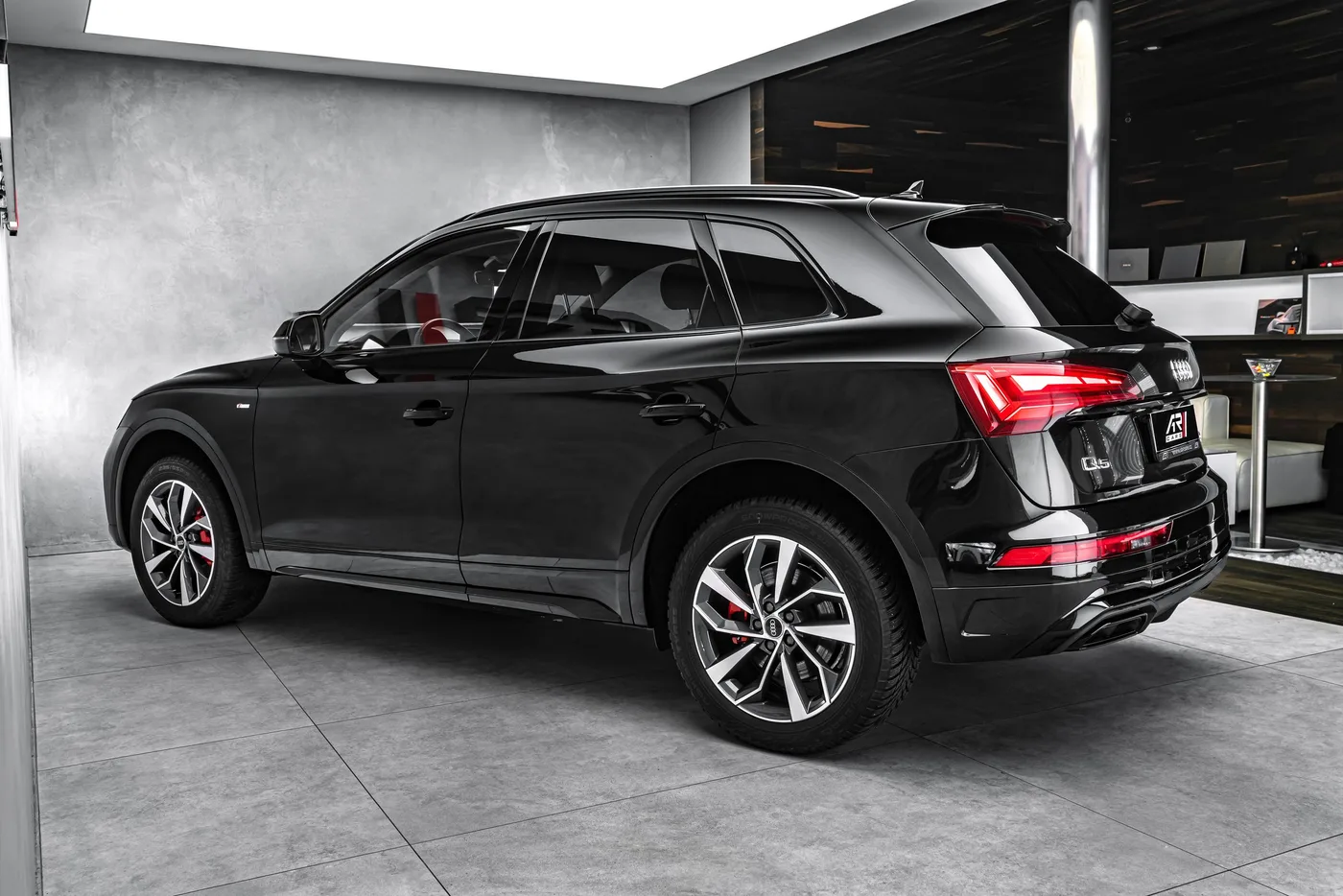 2022 Audi Q5 40 TDI S line angeboten von einem Fachhändler in Ostrava, Tschechien, Foto 7 von 21