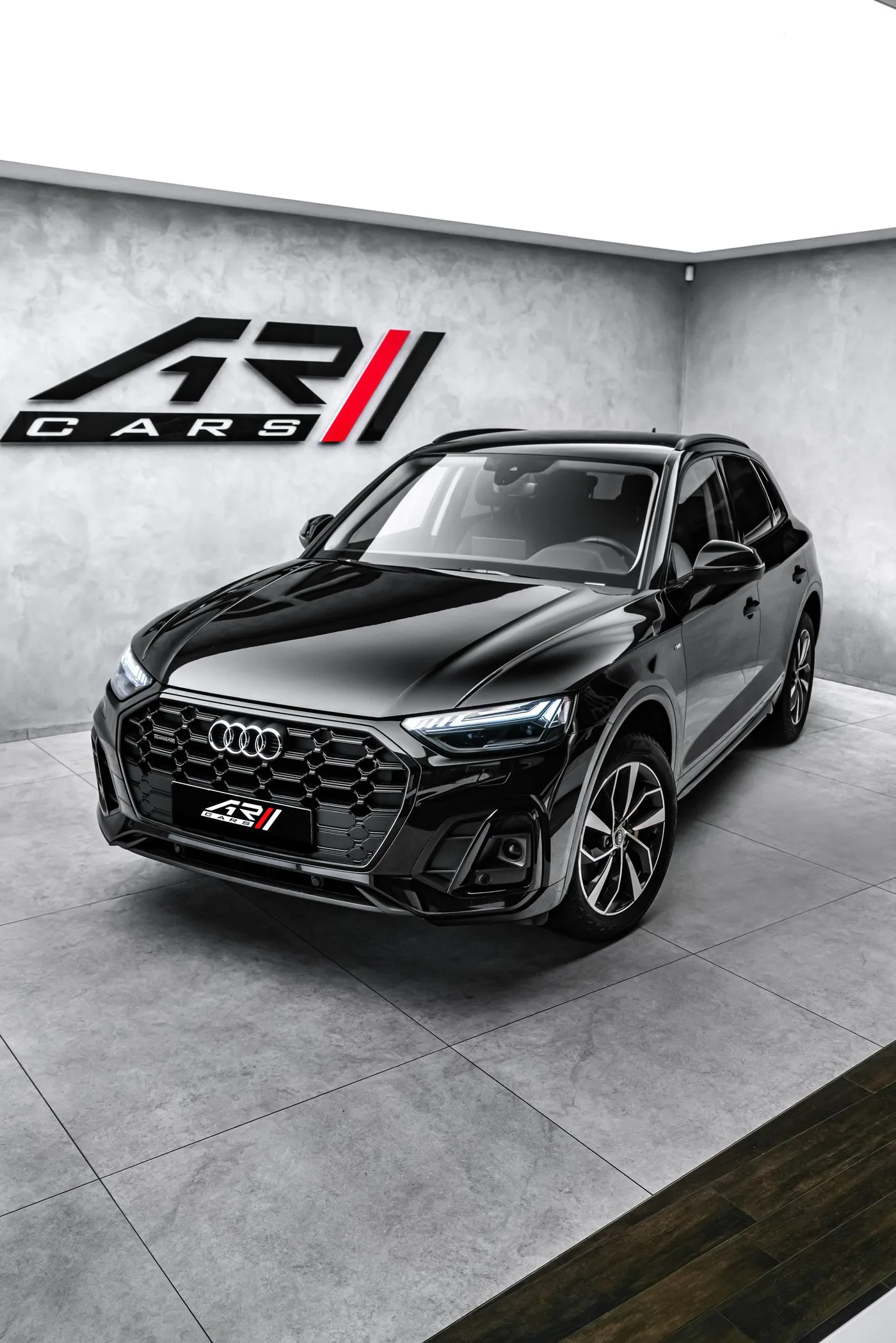 2022 Audi Q5 40 TDI S line angeboten von einem Fachhändler in Ostrava, Tschechien, Foto 8 von 21