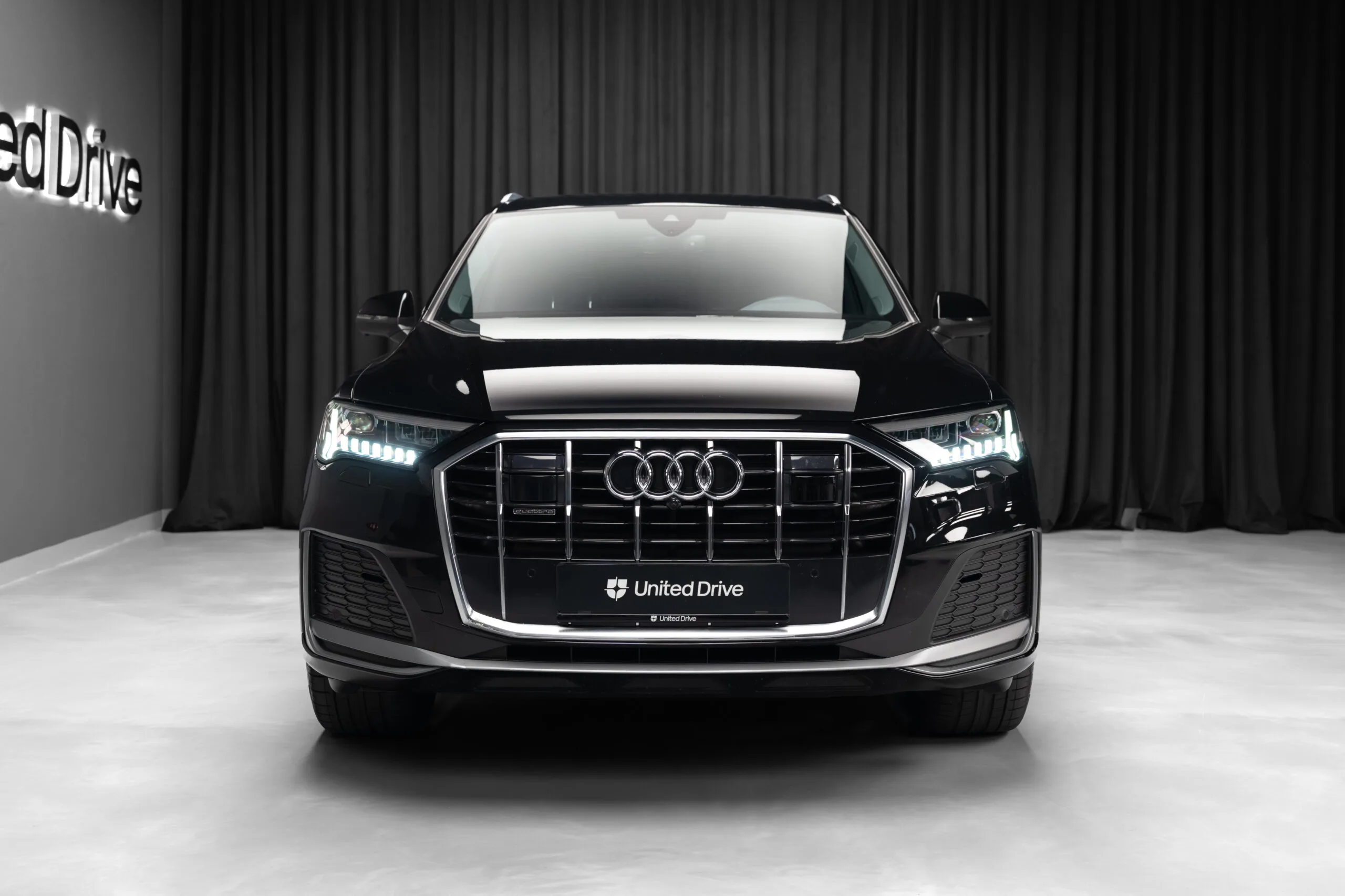 2022 Audi Q7 50 TDI quattro, 2/30