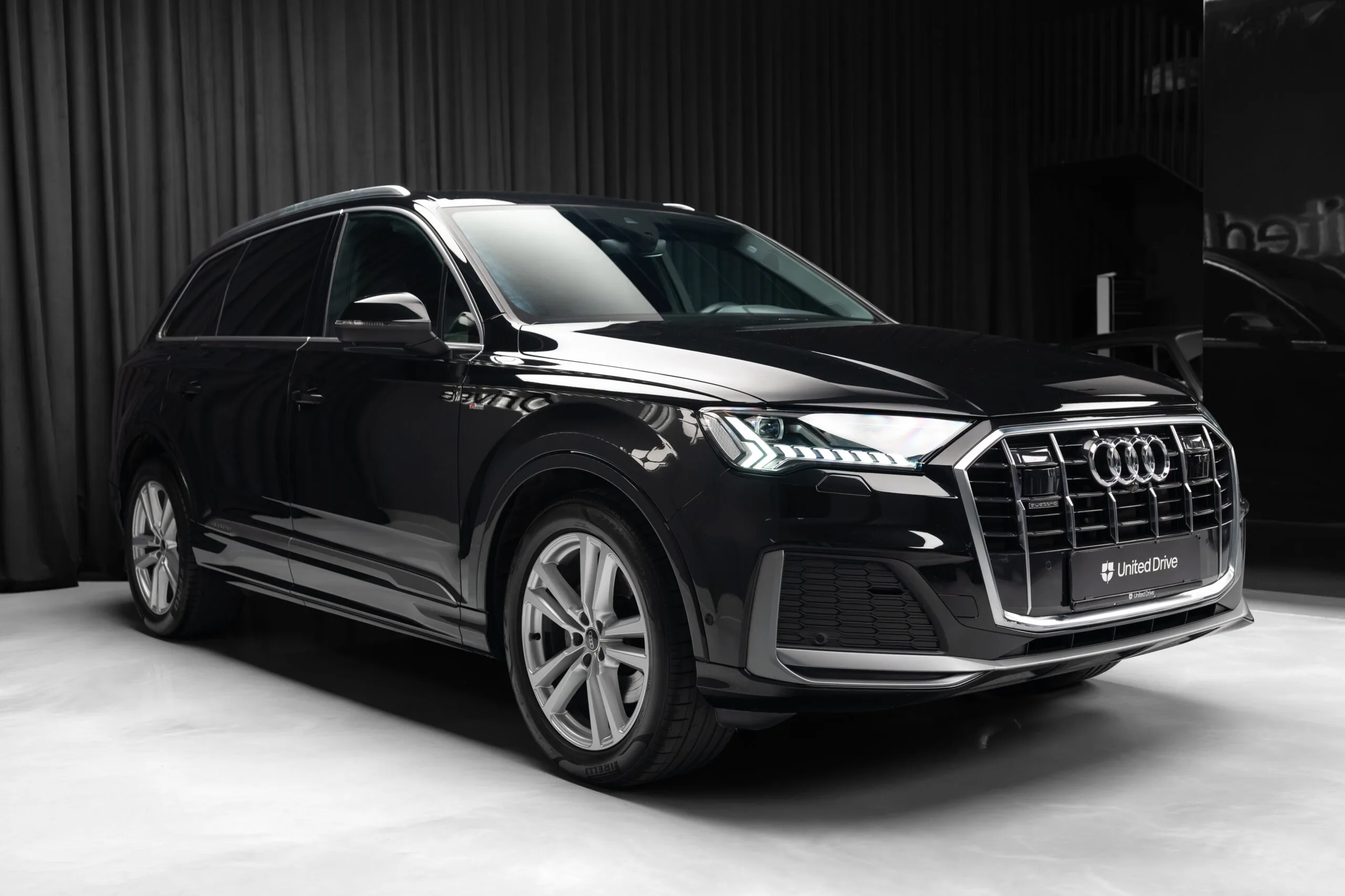 2022 Audi Q7 50 TDI quattro, 3/30