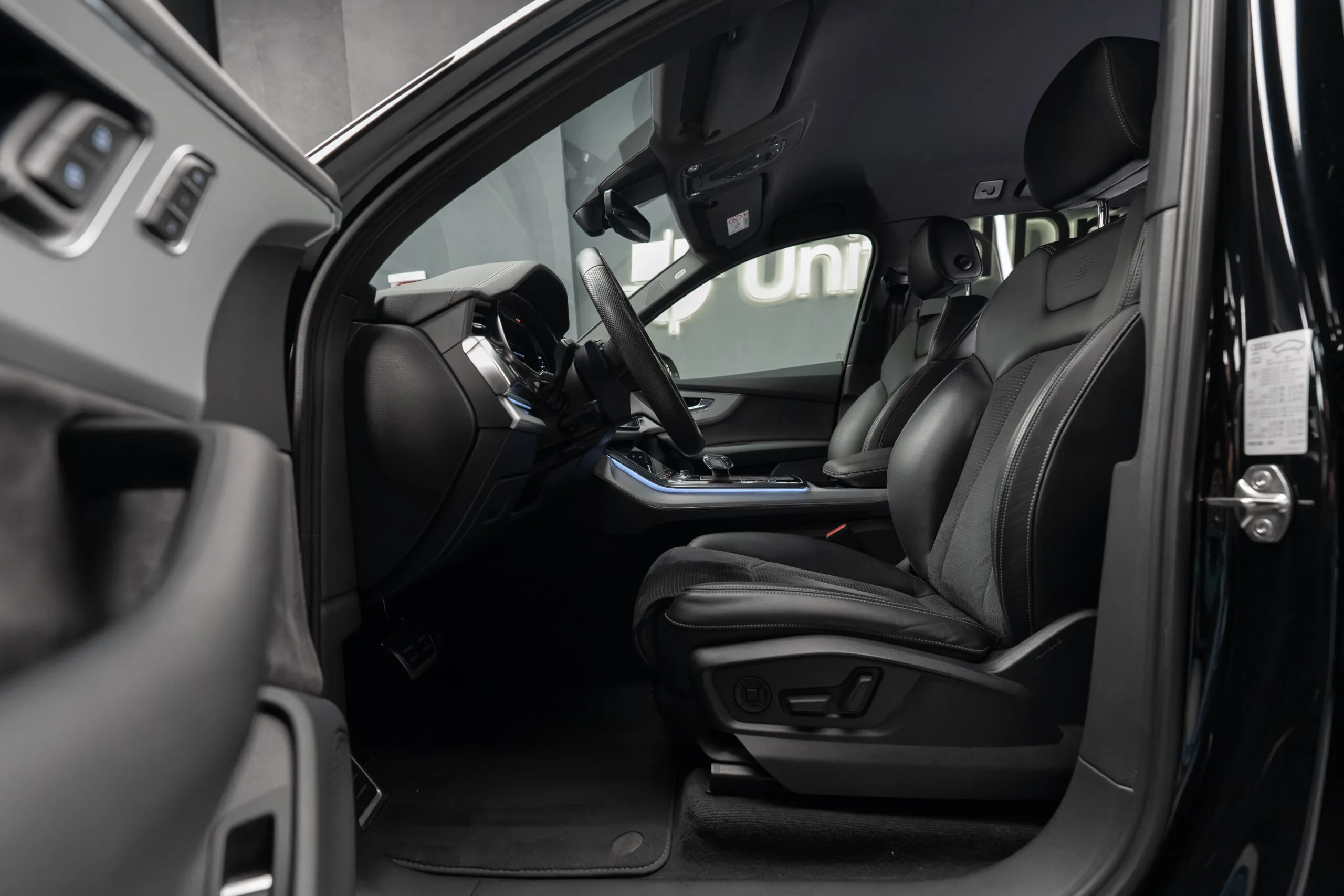 2022 Audi Q7 50 TDI quattro, 14/30