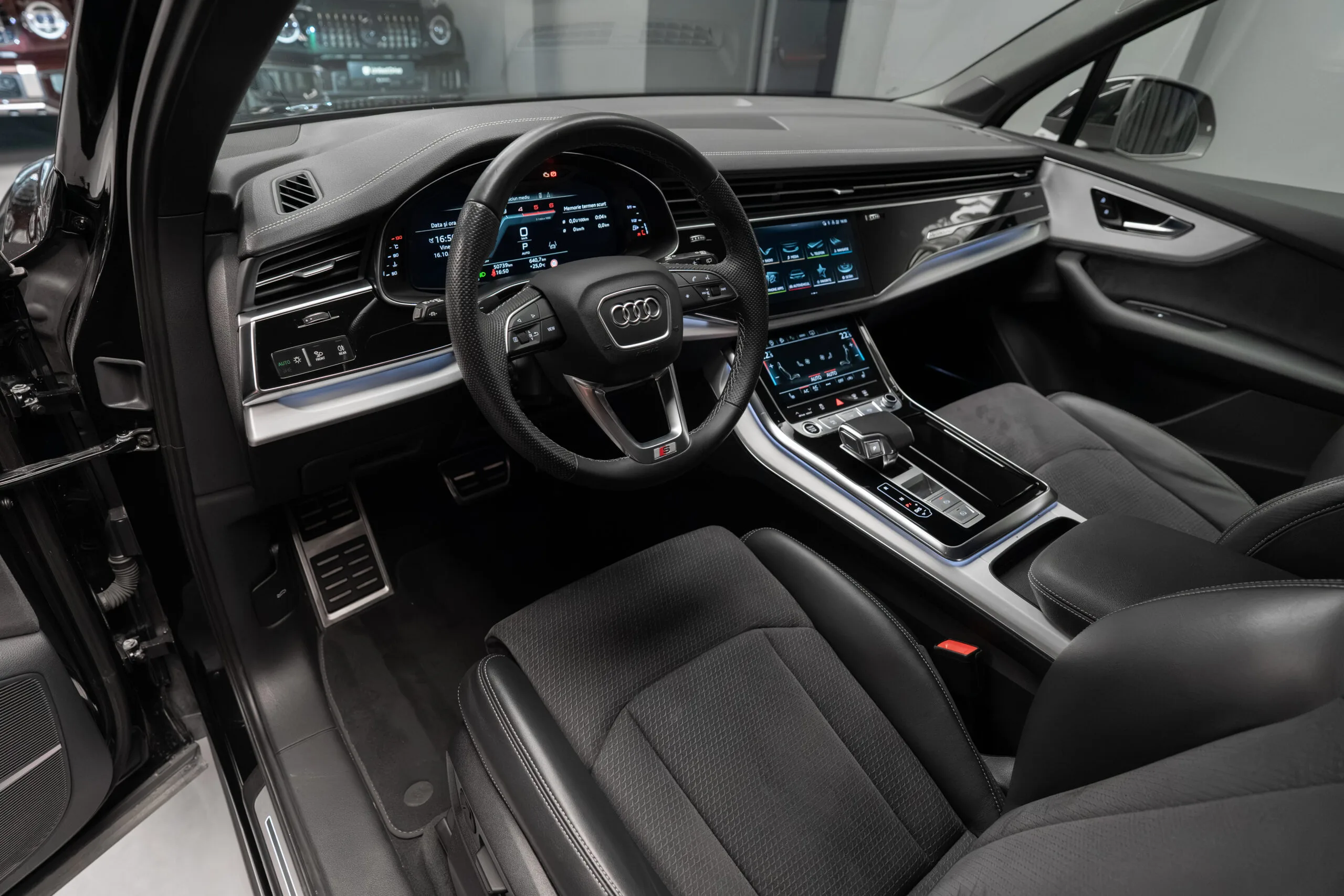 2022 Audi Q7 50 TDI quattro, 16/30
