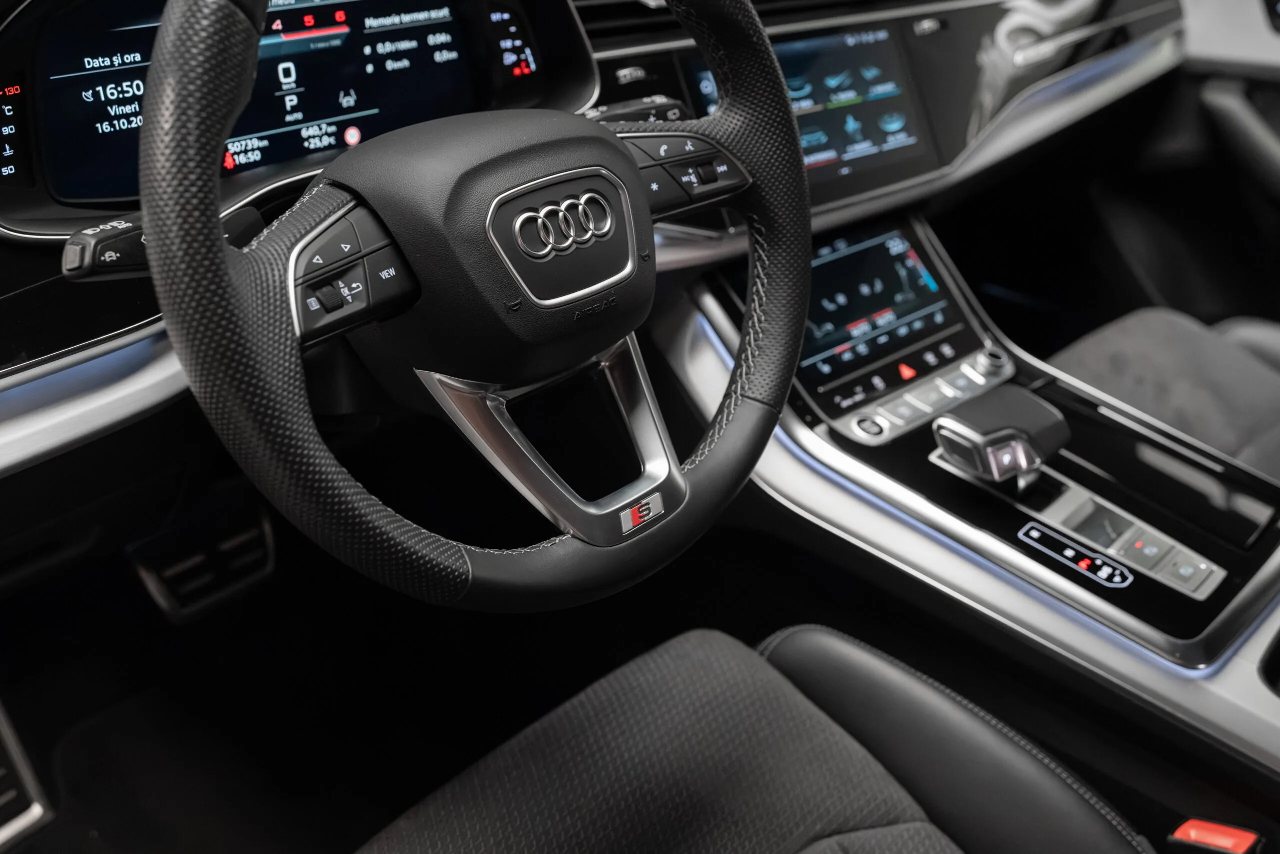 2022 Audi Q7 50 TDI quattro, 17/30