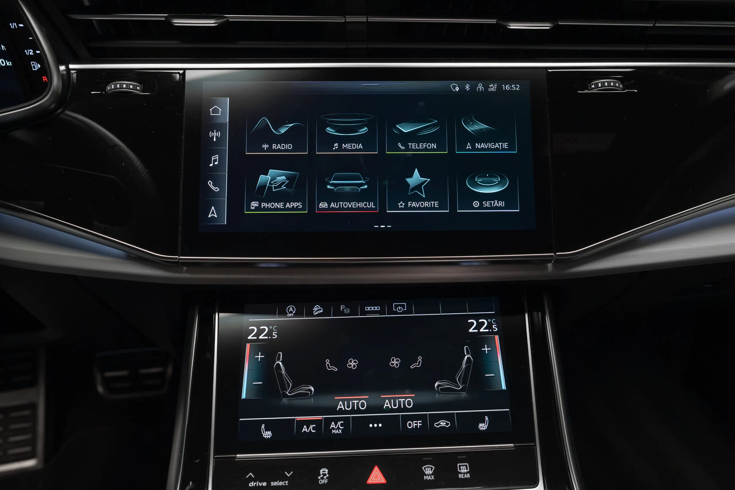 2022 Audi Q7 50 TDI quattro, 21/30