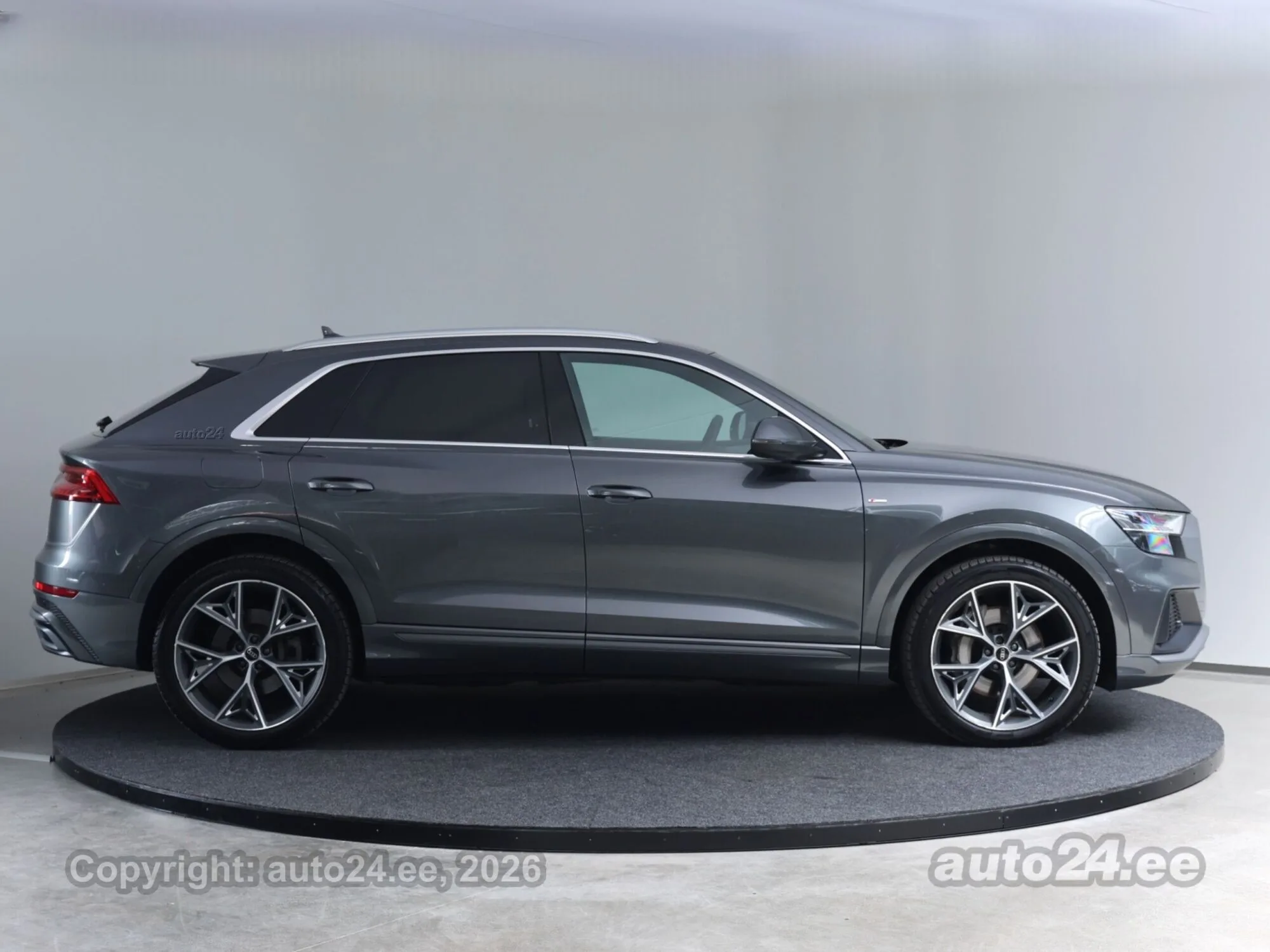 2022 Audi Q8 50 TDI quattro, 9/29