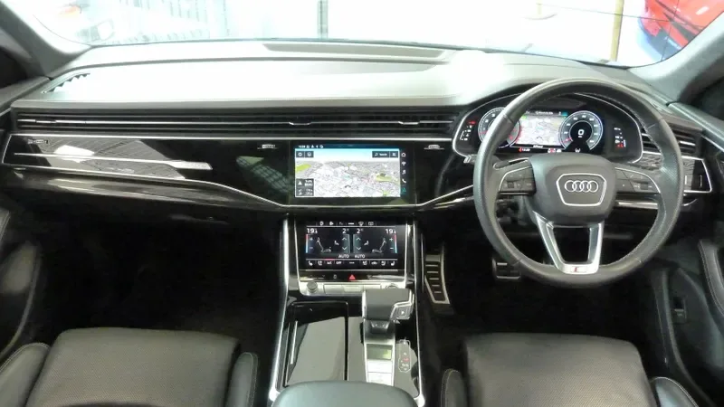 2022 Audi Q8, 20/28