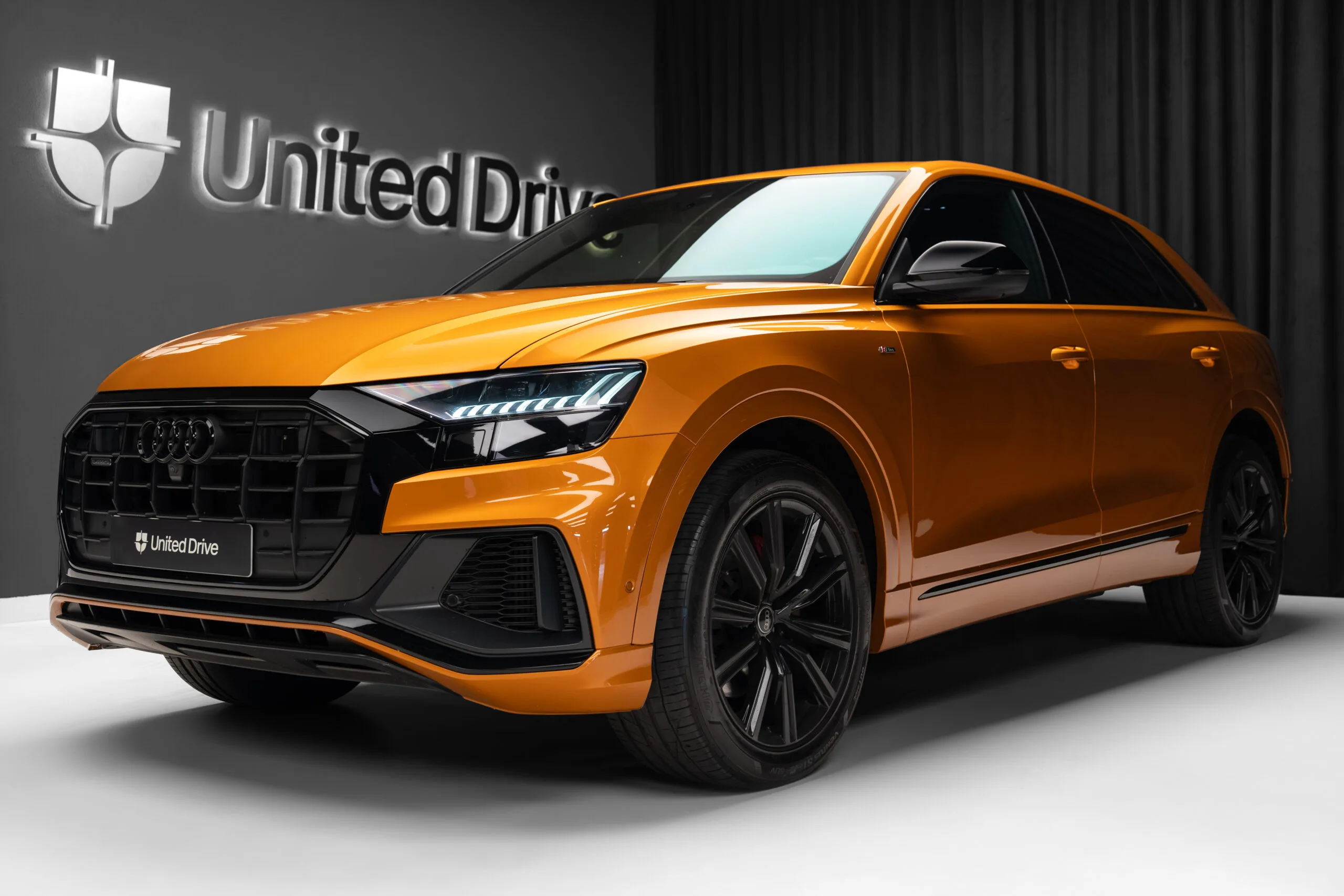 2022 Audi Q8 55 TFSI quattro angeboten von einem Fachhändler in Voluntari, Rumänien, Hauptfoto