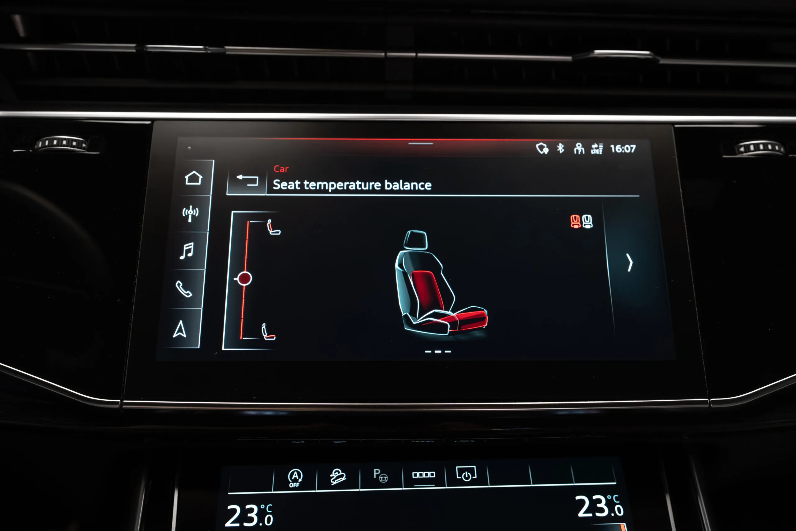 2022 Audi Q8 55 TFSI quattro, 21/30