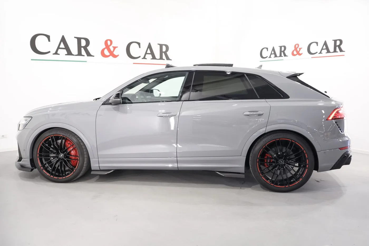2022 Audi RS Q8 angeboten von einem Supersportwagenhändler in Zibido San Giacomo, Italien, Foto 6 von 25