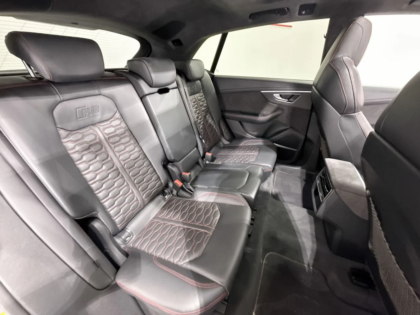 2022 Audi RS Q8 angeboten von einem Supersportwagenhändler in Zibido San Giacomo, Italien, Foto 25 von 25