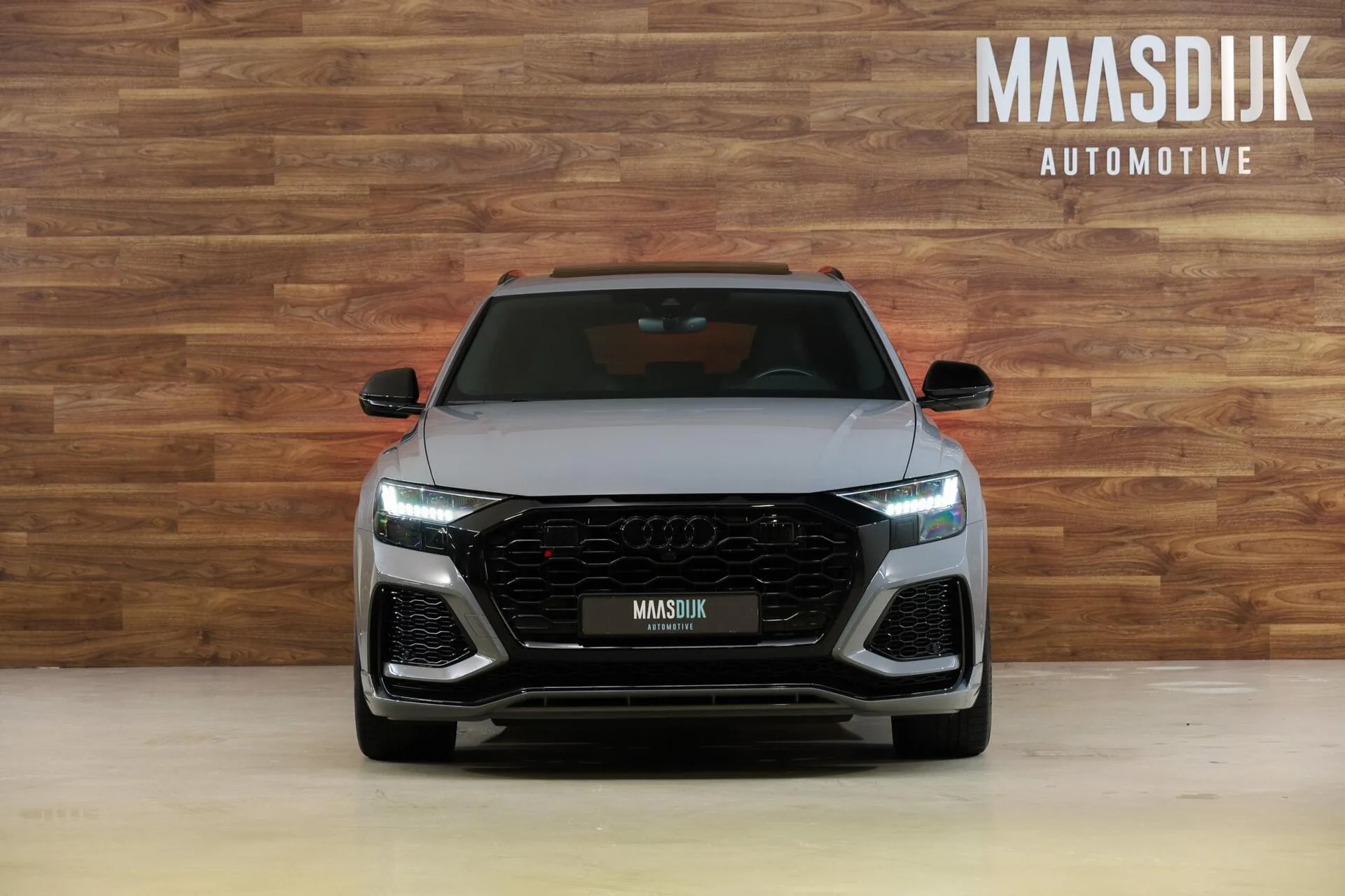 2022 Audi RS Q8, 2/30