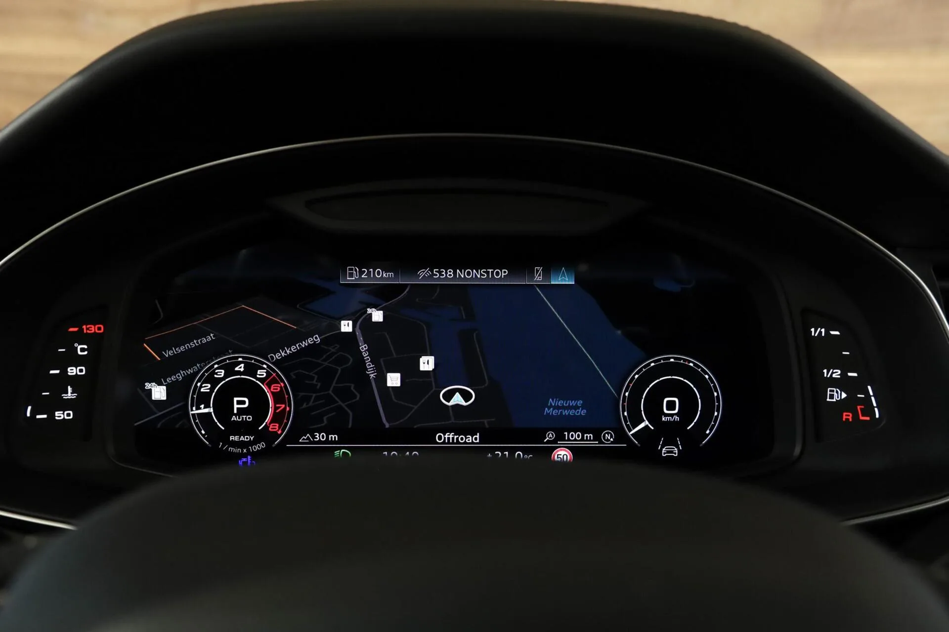 2022 Audi RS Q8, 27/30