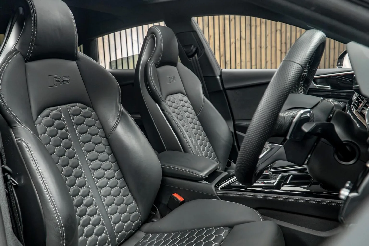 2022 Audi RS5 Sportback Vorsprung, 2/30