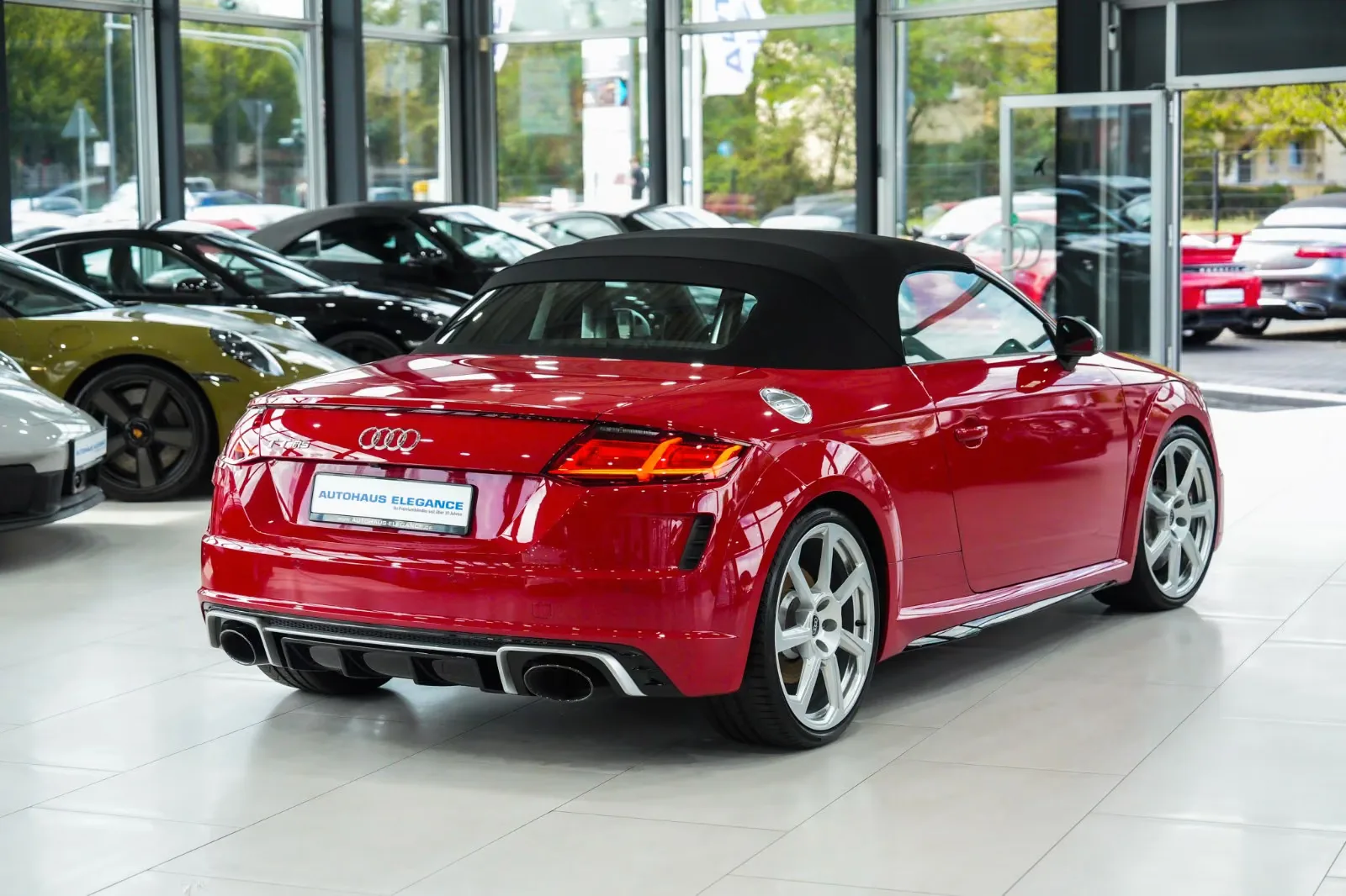 2022 Audi TT RS Roadster, 27/30