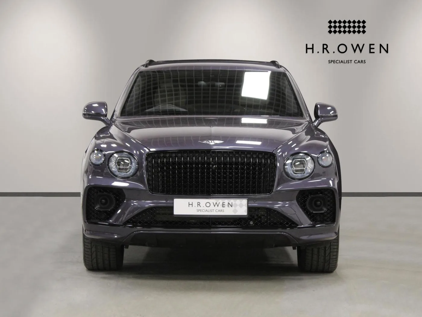 2022 Bentley Bentayga EWB Azure angeboten von einer Vertragshändlergruppe in Cheltenham, Vereinigtes Königreich, Foto 9 von 25