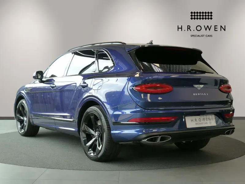2022 Bentley Bentayga Hybrid, 2/30