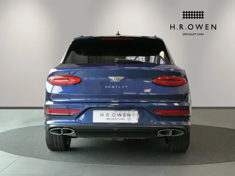 2022 Bentley Bentayga Hybrid, 11/30