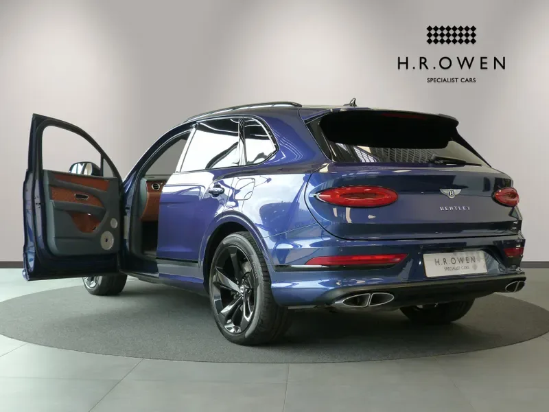 2022 Bentley Bentayga Hybrid, 14/30