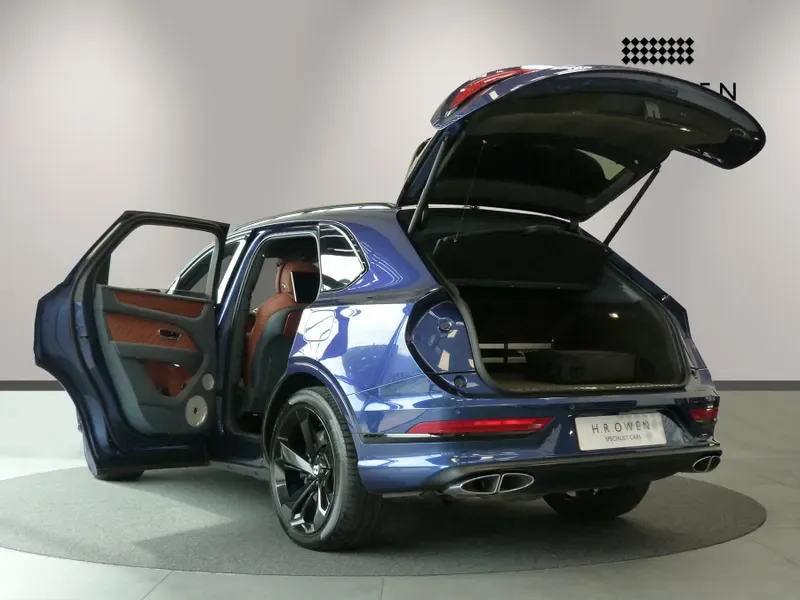 2022 Bentley Bentayga Hybrid, 15/30