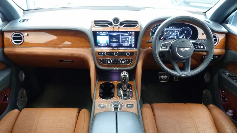 2022 Bentley Bentayga Hybrid, 23/30