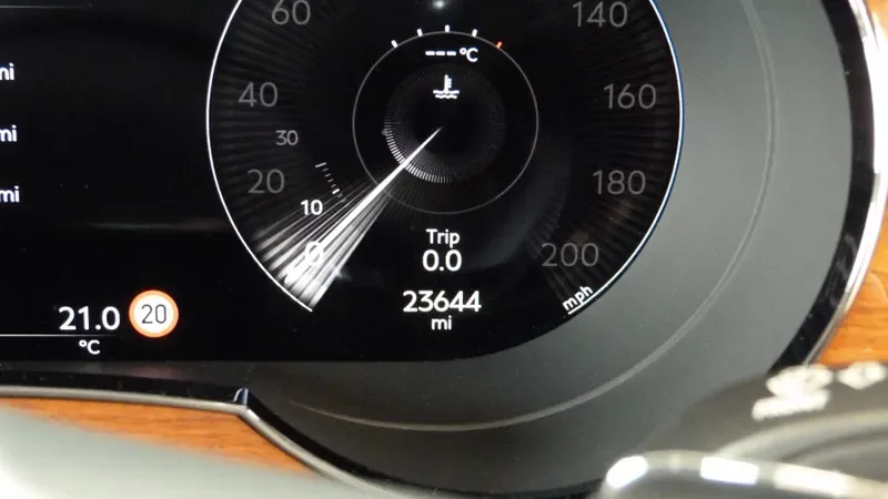 2022 Bentley Bentayga Hybrid, 29/30