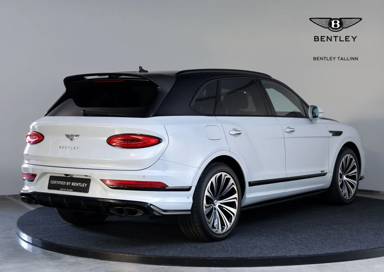 2022 Bentley Bentayga Hybrid, 2/20