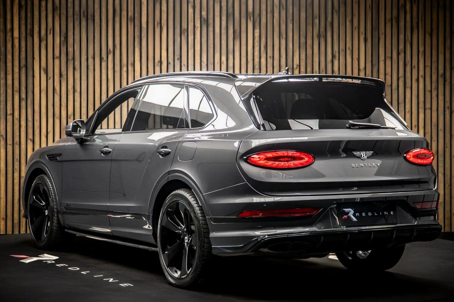 2022 Bentley Bentayga Hybrid, 3/30
