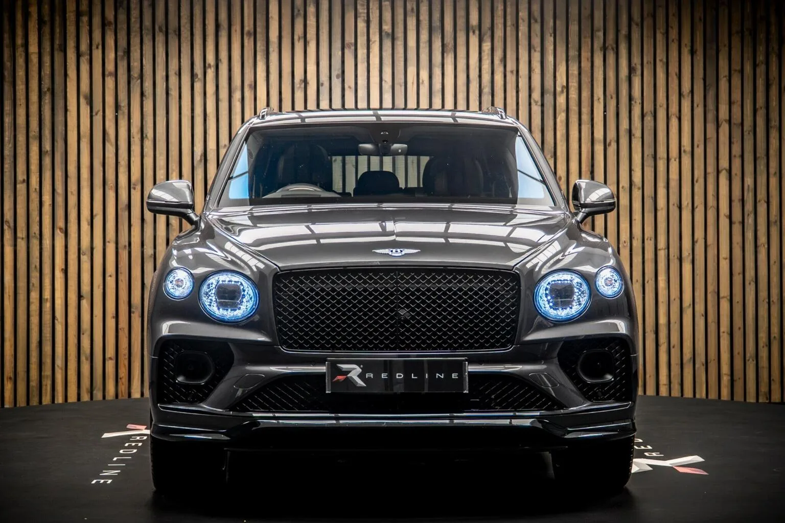 2022 Bentley Bentayga Hybrid, 5/30