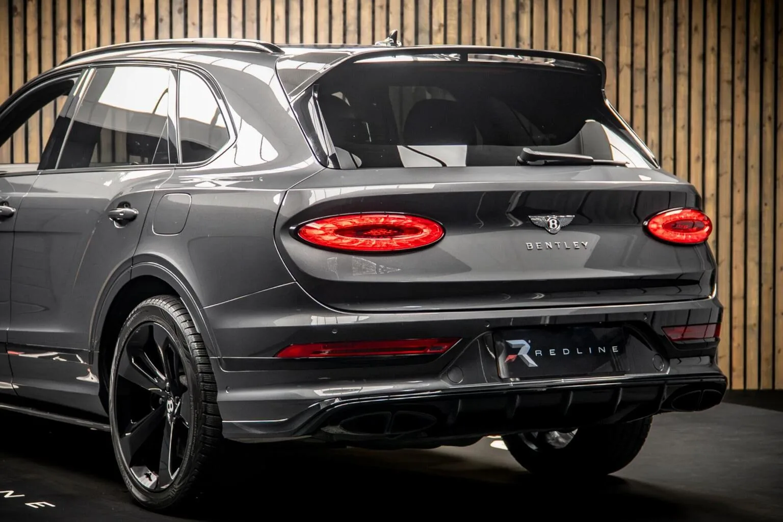 2022 Bentley Bentayga Hybrid, 19/30