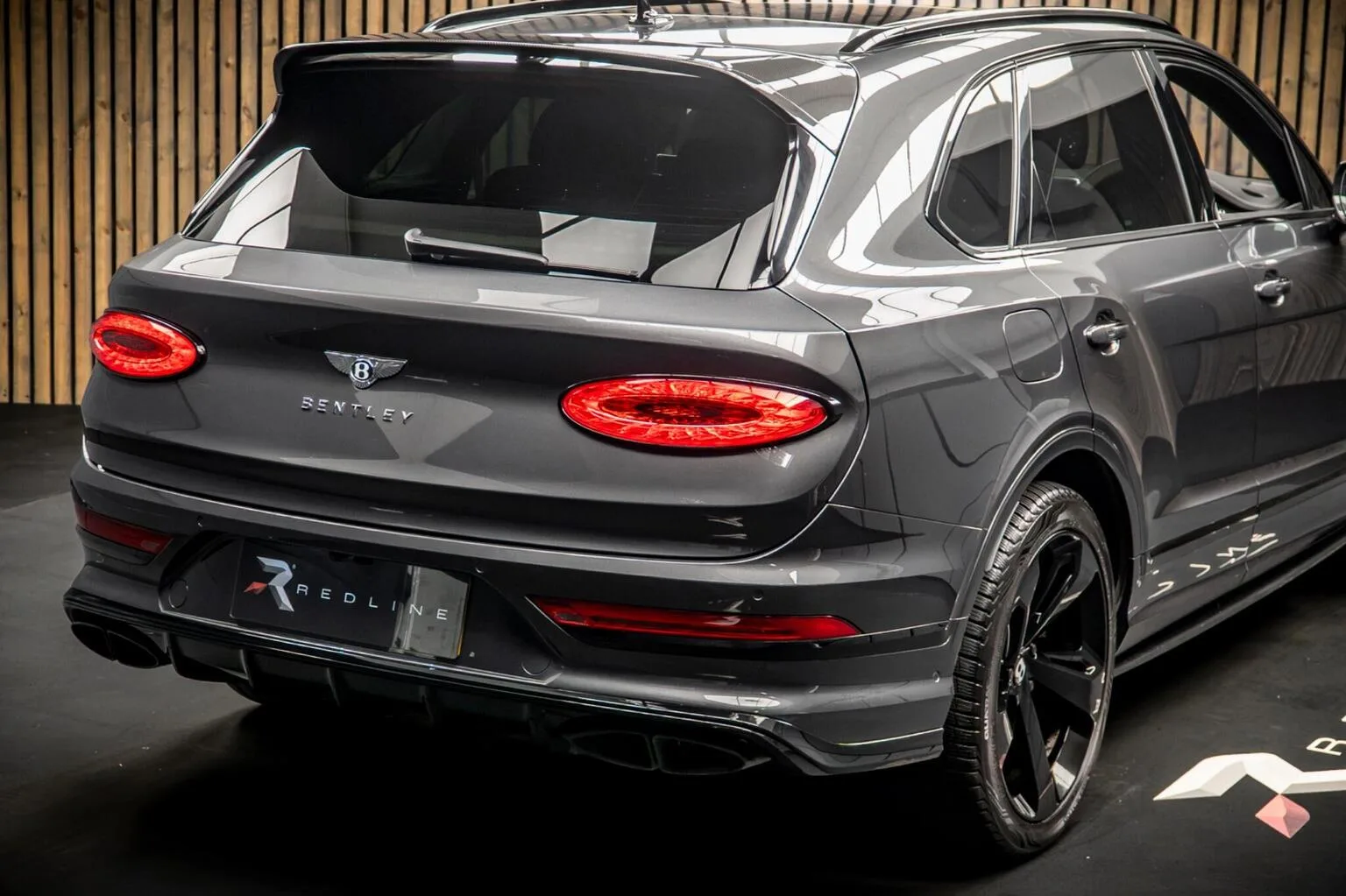 2022 Bentley Bentayga Hybrid, 21/30