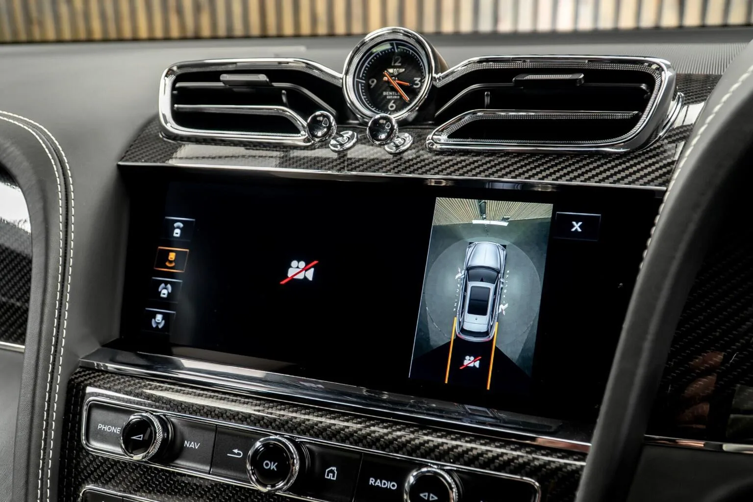 2022 Bentley Bentayga Hybrid, 26/30
