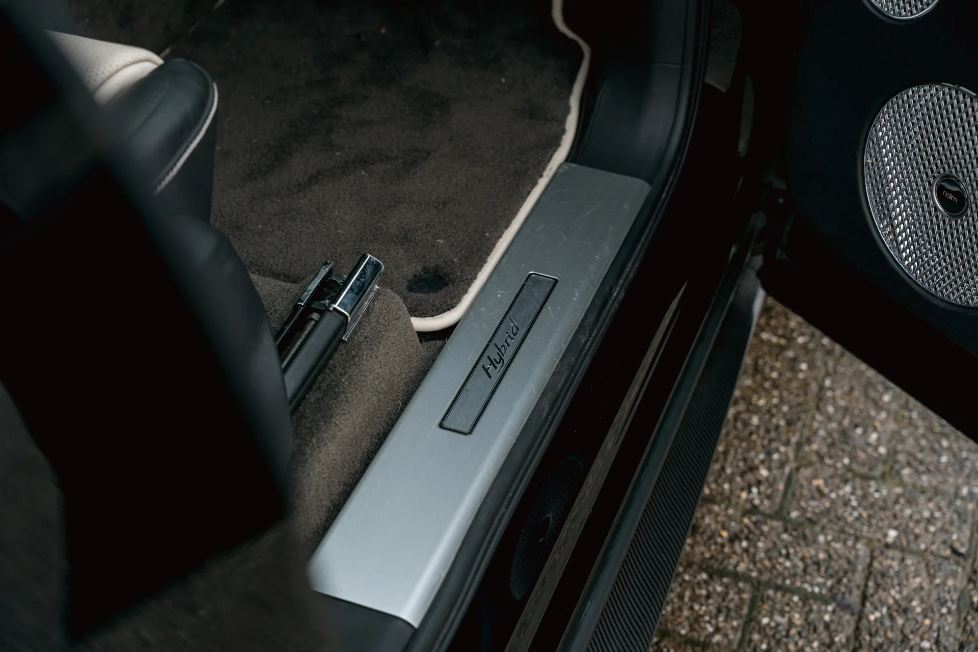 2022 Bentley Bentayga Hybrid, 24/30