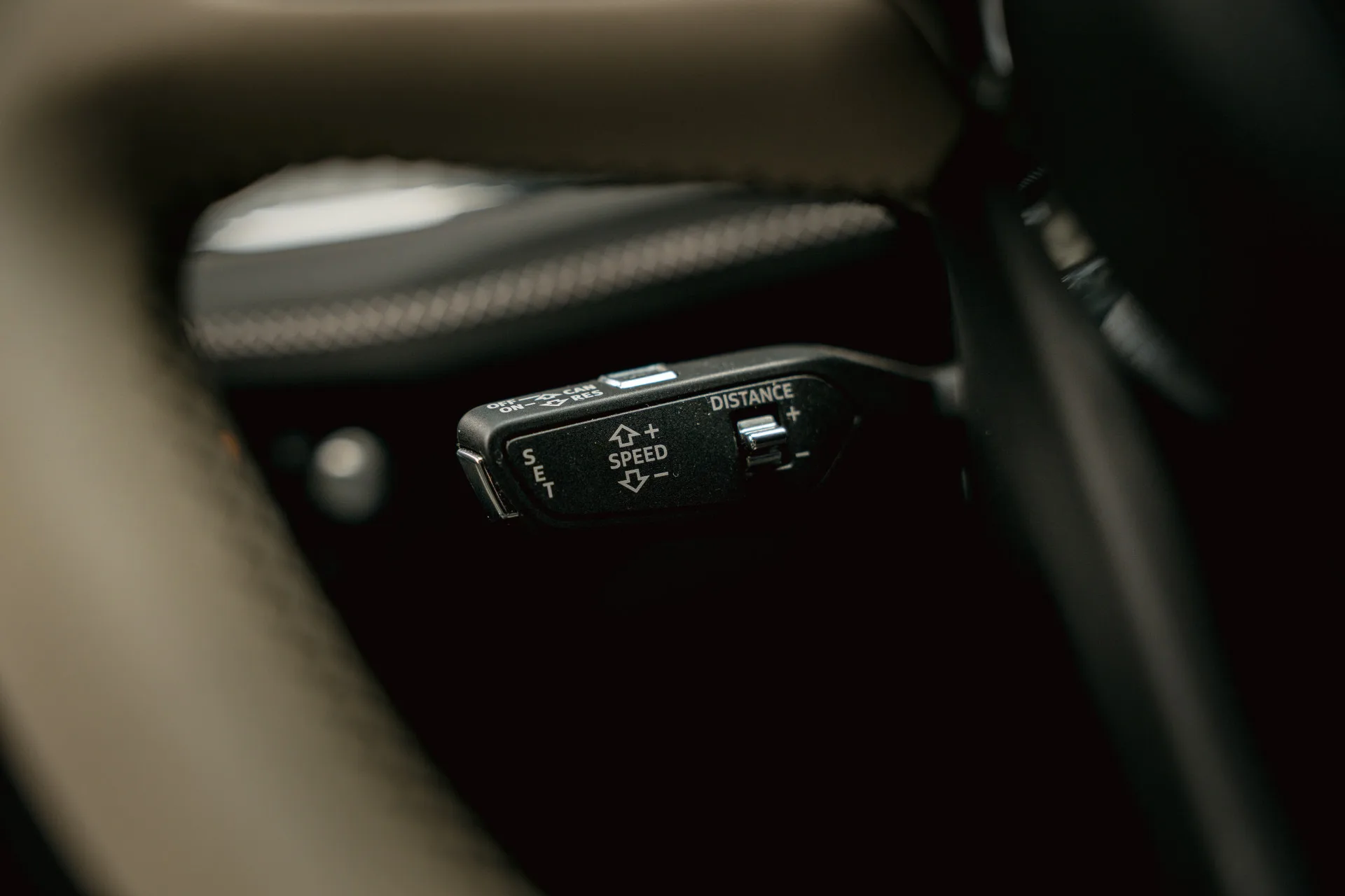 2022 Bentley Bentayga Hybrid, 25/30