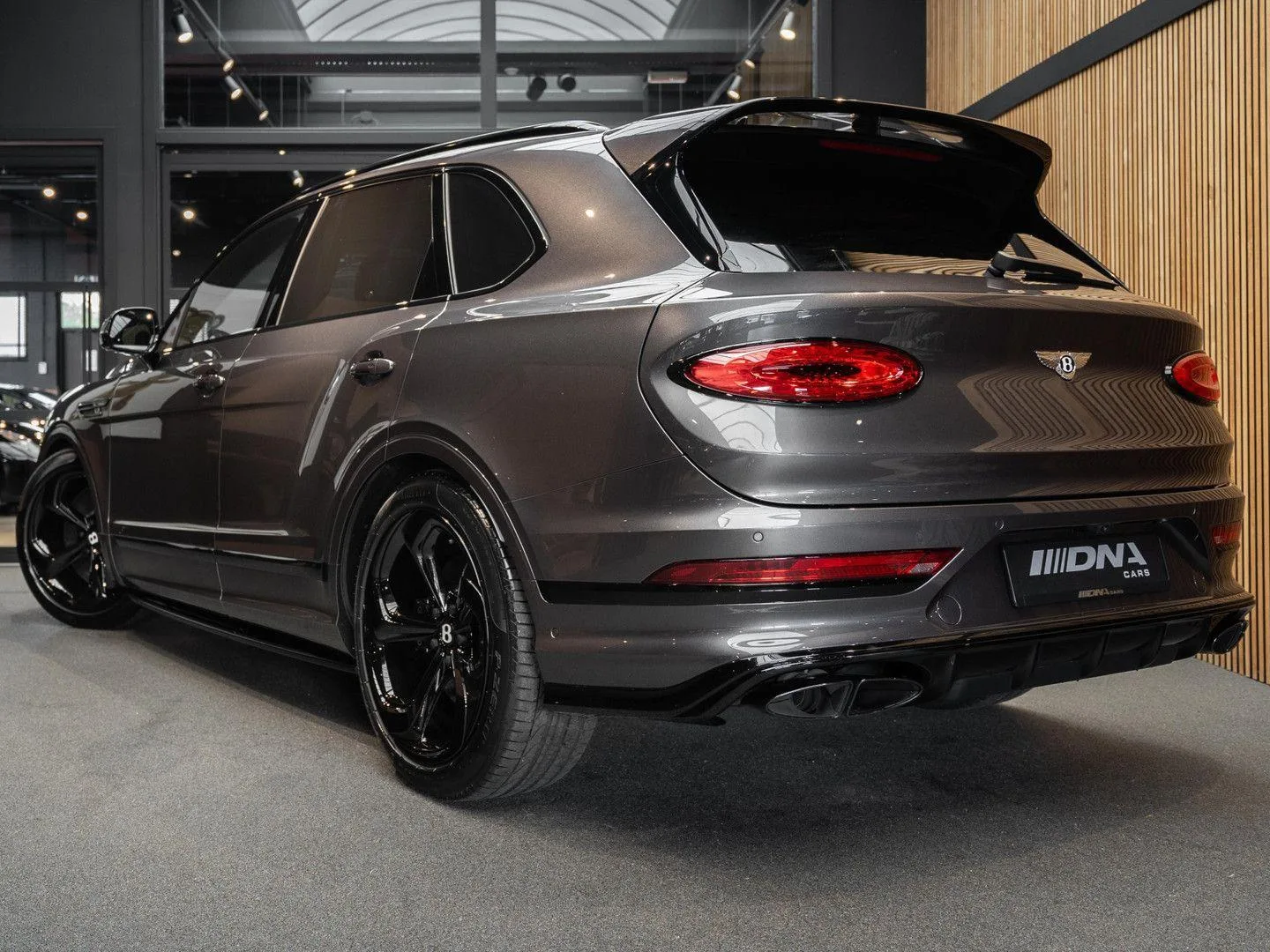 2022 Bentley Bentayga S, 5/30