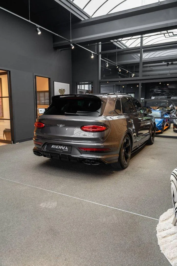 2022 Bentley Bentayga S, 20/30