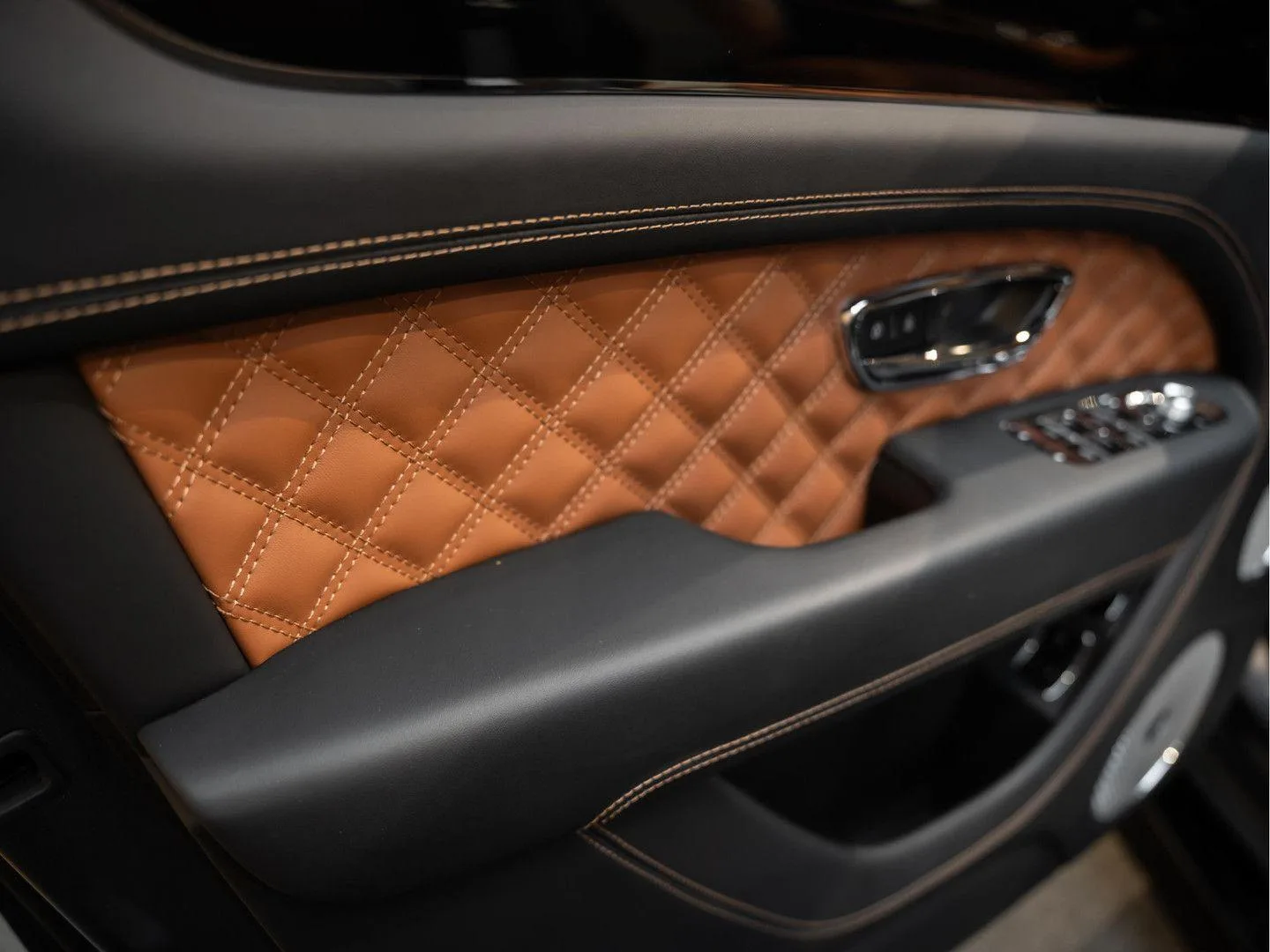 2022 Bentley Bentayga S, 22/30