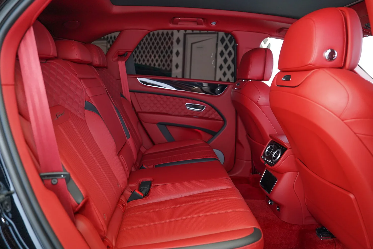 2022 Bentley Bentayga Speed, 8/19
