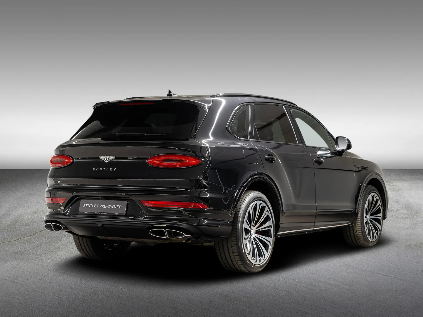 2022 Bentley Bentayga V8, 7/30