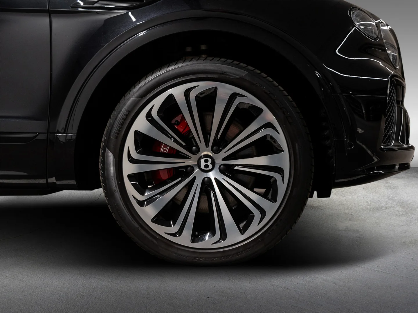2022 Bentley Bentayga V8, 10/30
