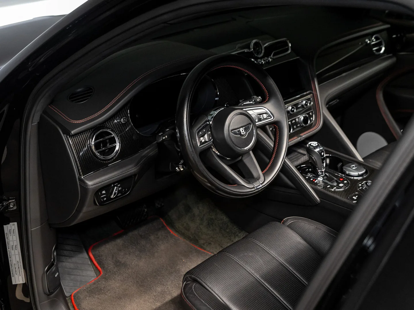 2022 Bentley Bentayga V8, 12/30