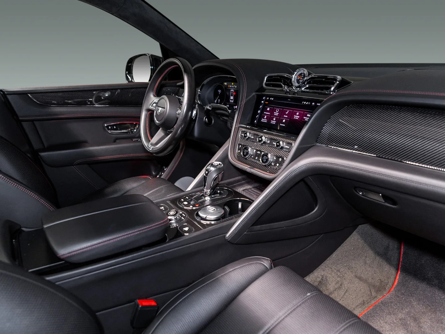 2022 Bentley Bentayga V8, 18/30