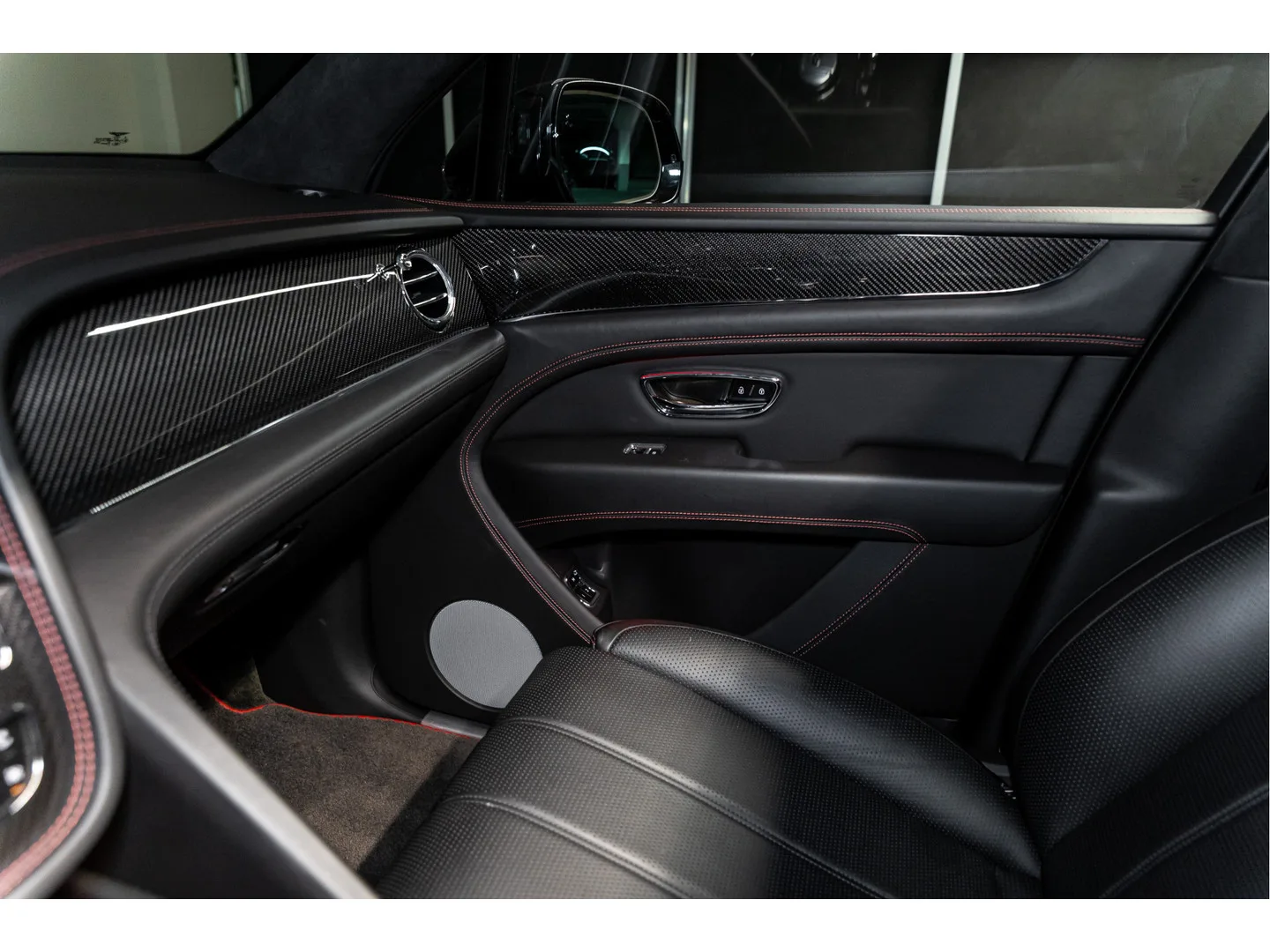 2022 Bentley Bentayga V8, 30/30