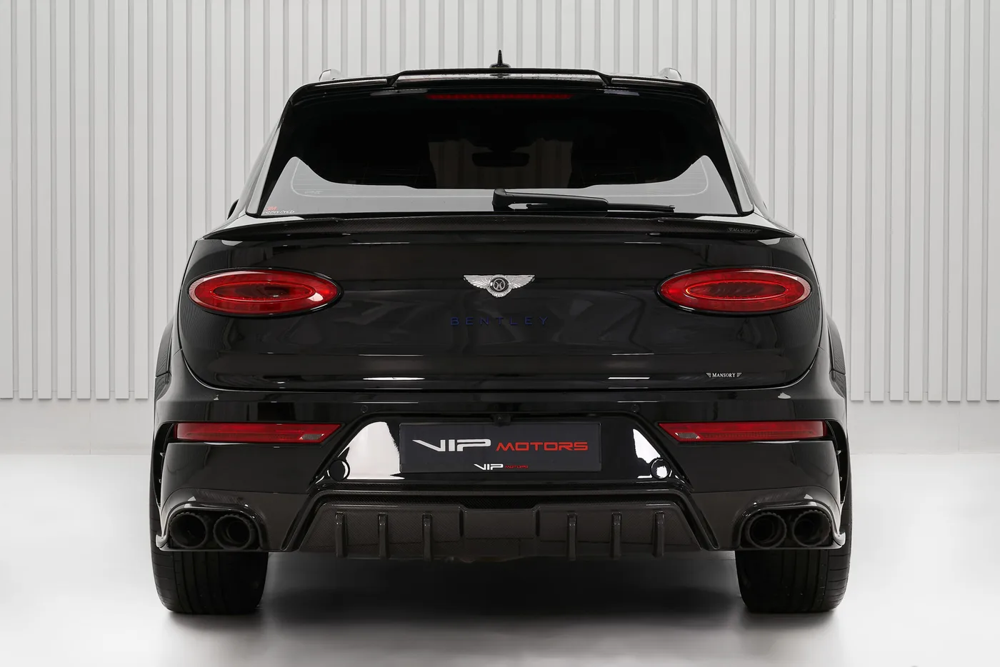 2022 Bentley Bentayga angeboten von einem Fachhändler in Dubai, Vereinigte Arabische Emirate, Foto 5 von 10