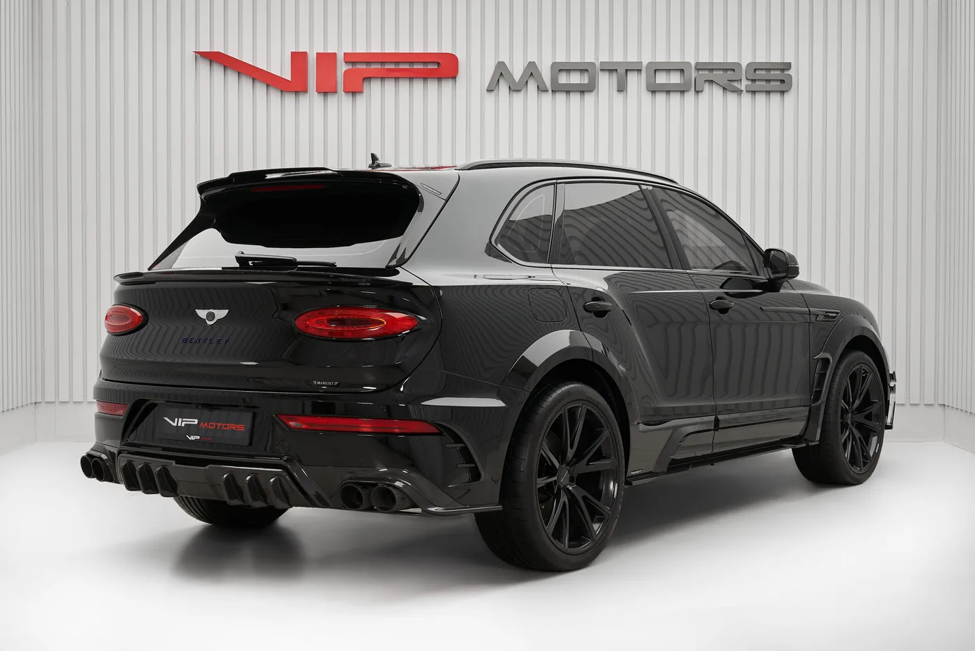 2022 Bentley Bentayga angeboten von einem Fachhändler in Dubai, Vereinigte Arabische Emirate, Foto 6 von 10