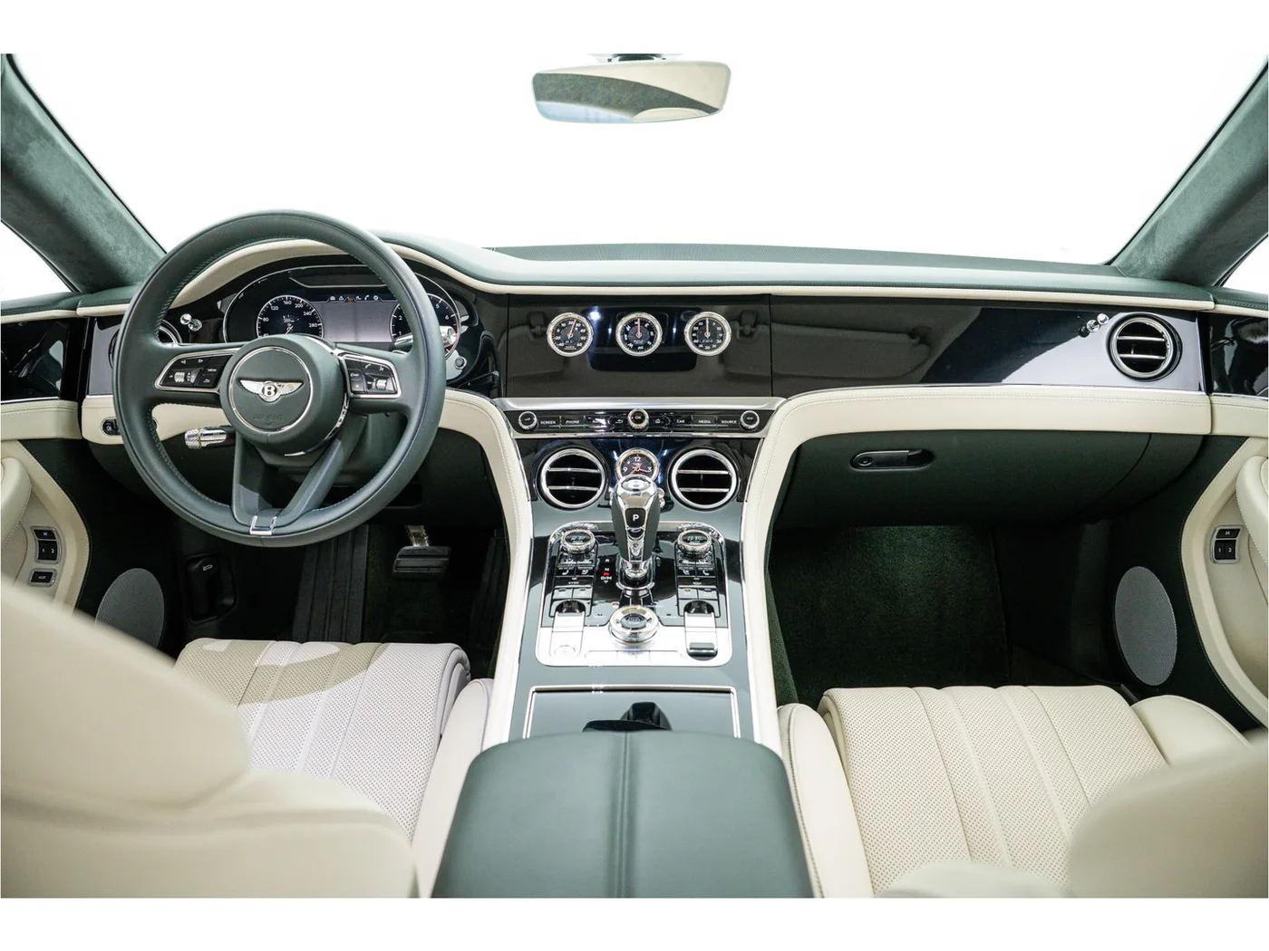 2022 Bentley Continental GT V8 angeboten von einem offiziellen Bentley-Vertragshändler in Rotterdam, Niederlande, Foto 7 von 15